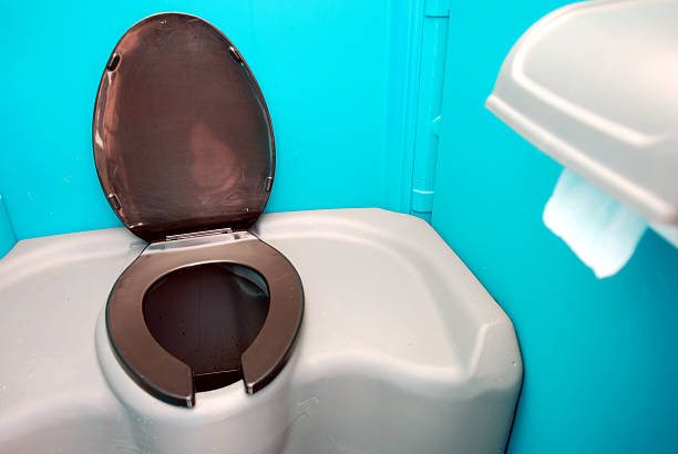 Best Portable restroom trailer rental  in Quail Ridge, FL